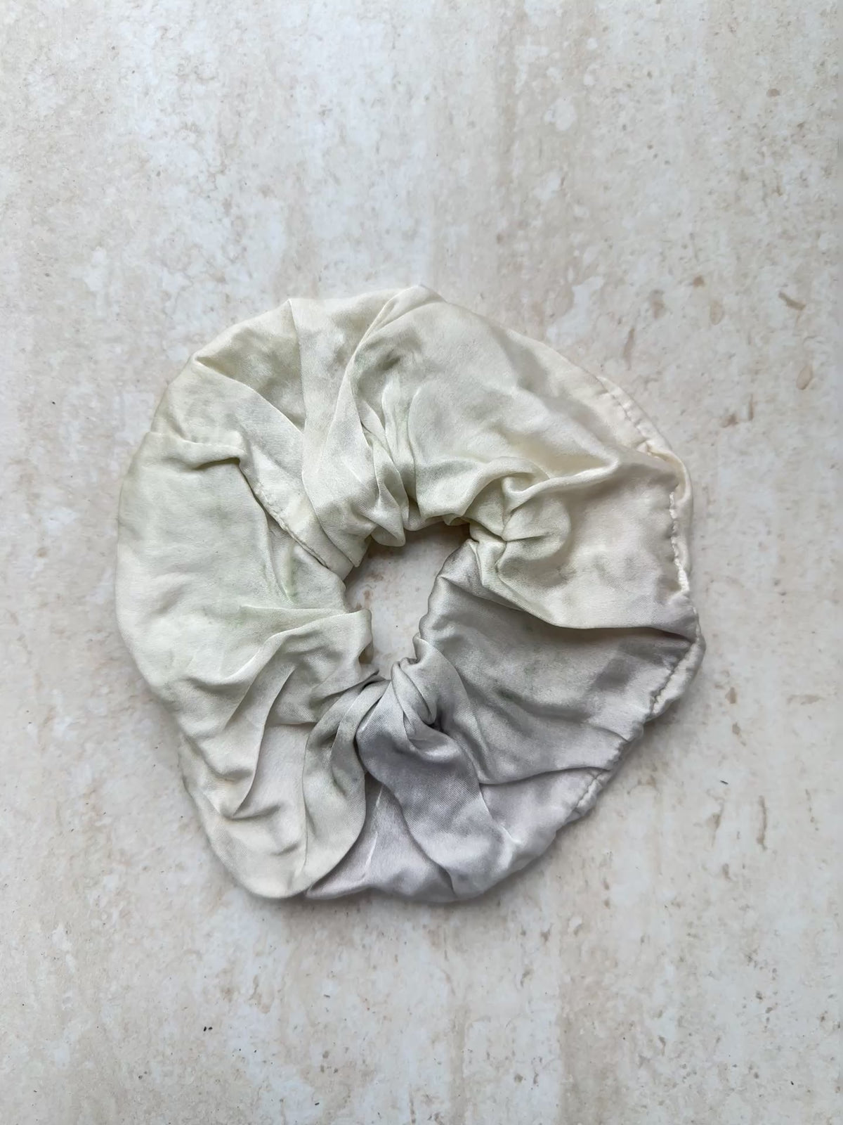 XL Silk Scrunchie - MINTY